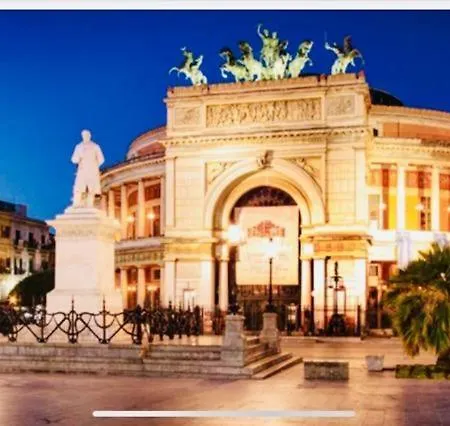 Politeama In The Heart Of The *